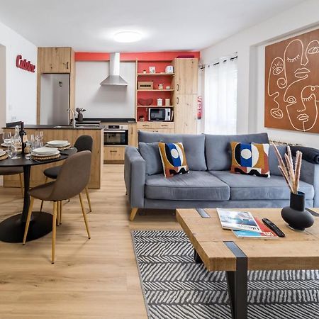Apartamento Recien Reformado Plaza Del Ayuntamiento Santander Bagian luar foto