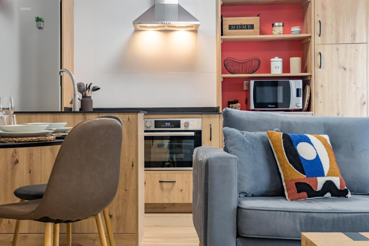 Apartamento Recien Reformado Plaza Del Ayuntamiento Santander Bagian luar foto