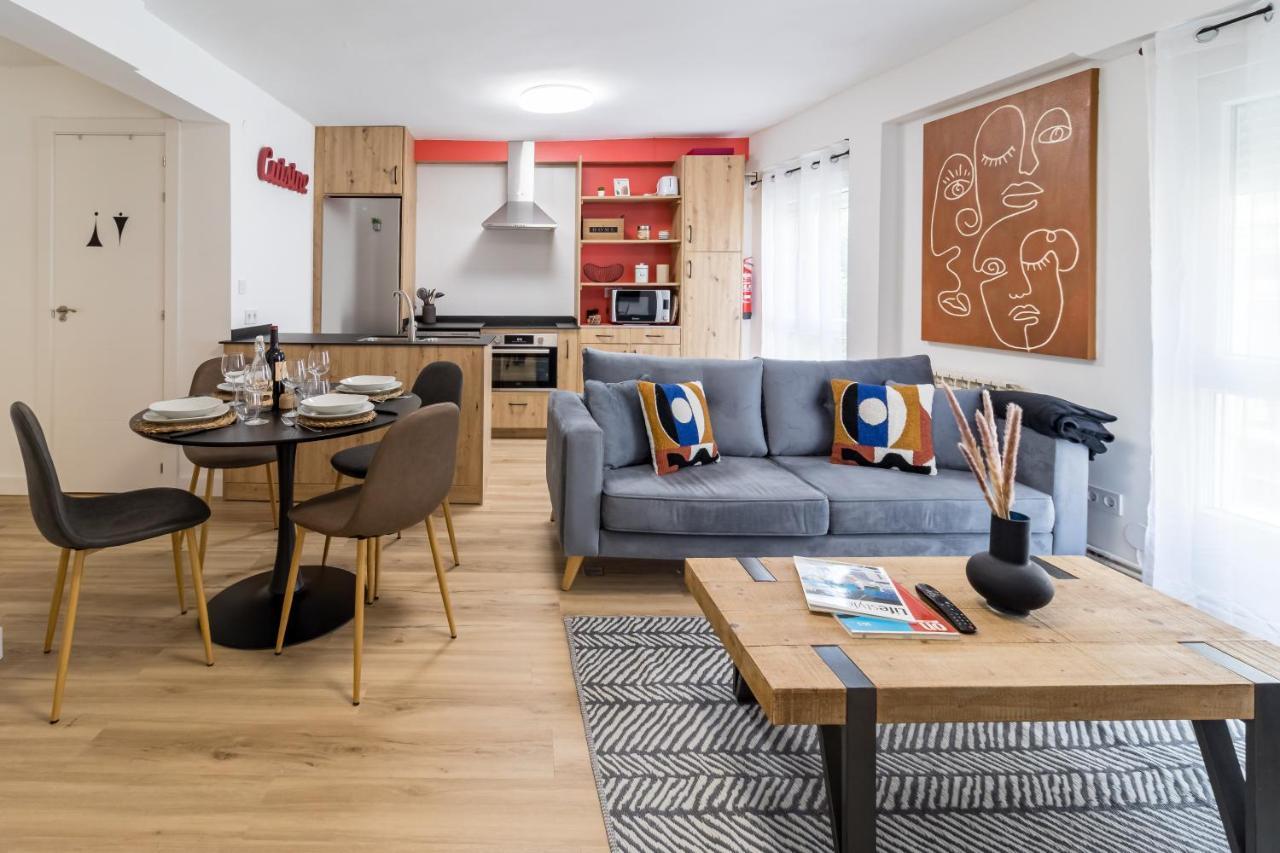 Apartamento Recien Reformado Plaza Del Ayuntamiento Santander Bagian luar foto