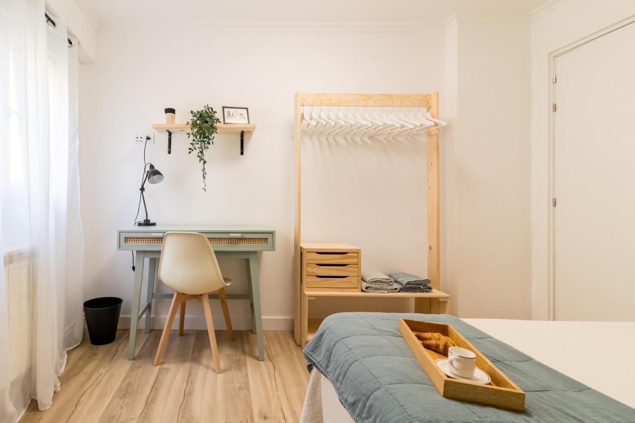 Apartamento Recien Reformado Plaza Del Ayuntamiento Santander Bagian luar foto