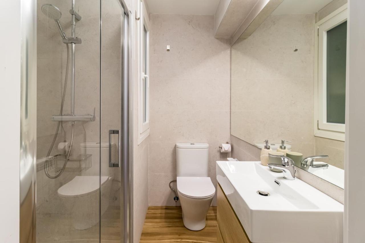 Apartamento Recien Reformado Plaza Del Ayuntamiento Santander Bagian luar foto